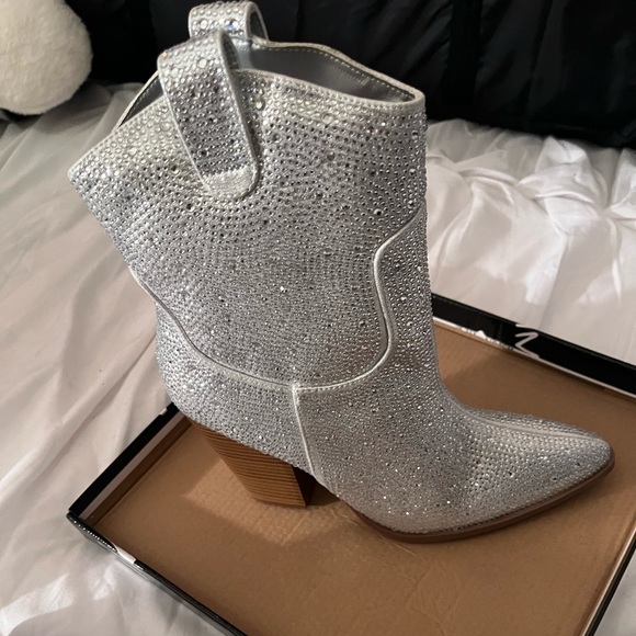 Rhinestone boots - Picture 2 of 4